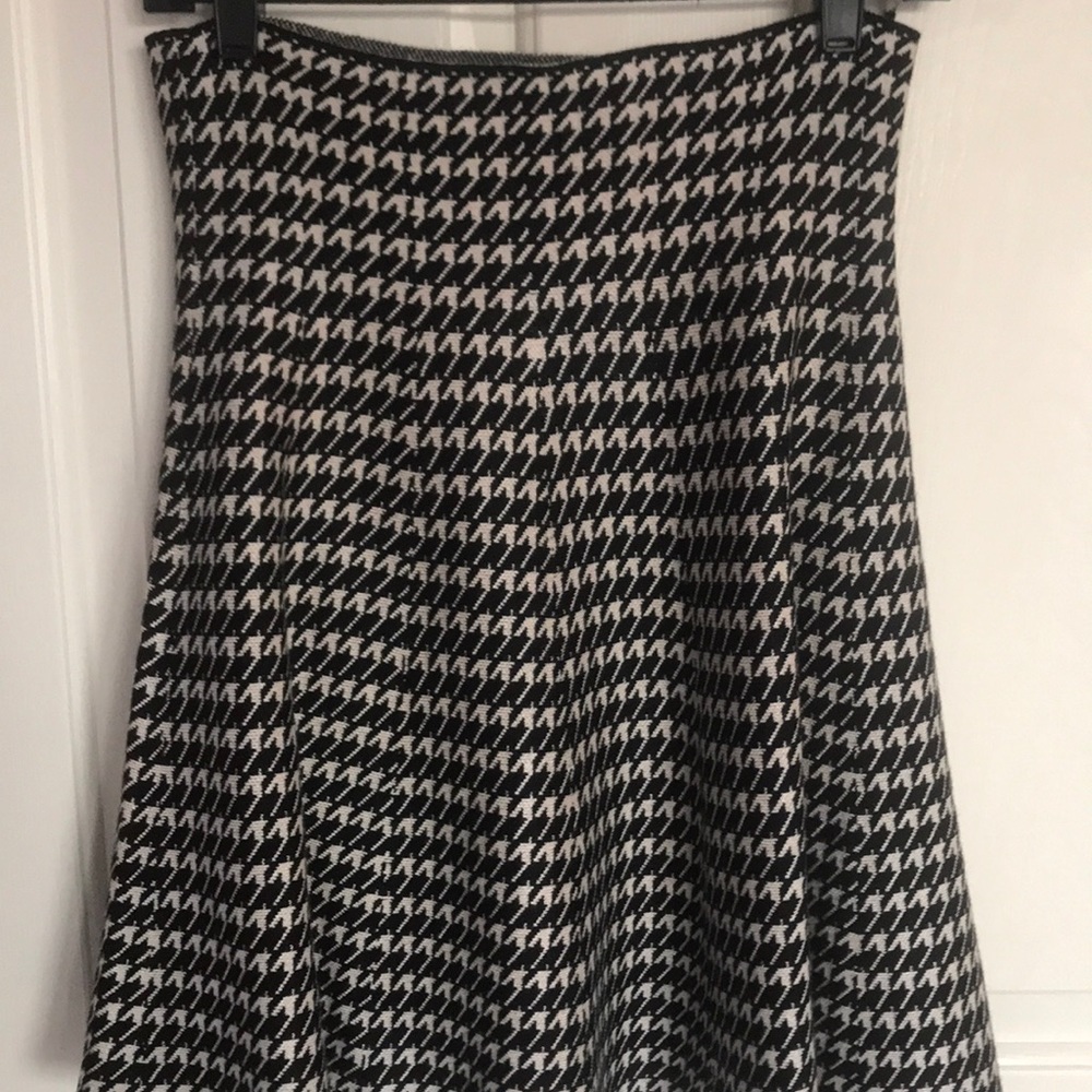 CUTE Max Studio Skirt NWT